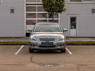 2007 Toyota Avensis II Рестайлинг, серебристый, 795000 рублей, вид 2