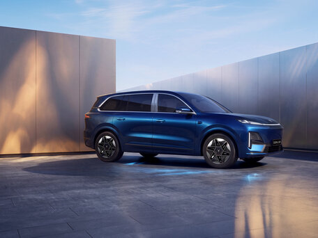 2026 Changan Deepal S09, синий, 6899900 рублей, вид 1