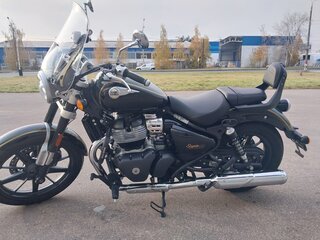 2024 Royal Enfield Super Meteor, зелёный, 650000 рублей, вид 3