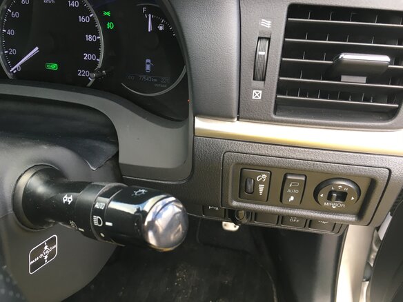 2011 Lexus CT 200h I, серебристый, 2900000 рублей - вид 6