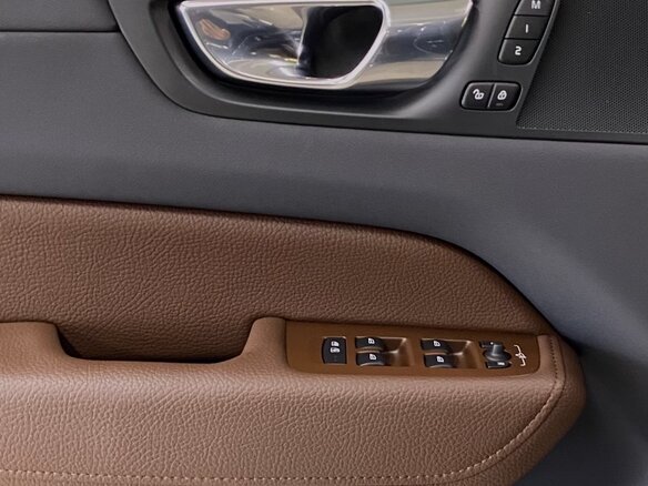 2020 Volvo XC60, голубой - вид 3