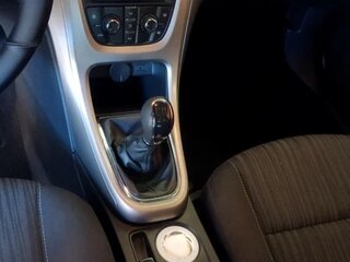 2011 Opel Astra J, белый, 720000 рублей, вид 3