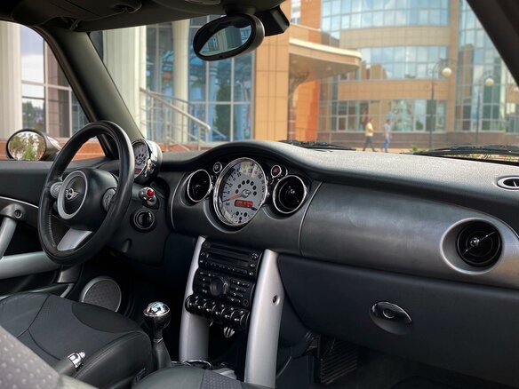 2004 Mini Hatch Cooper S I (R50), жёлтый - вид 25
