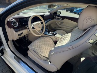 2017 Mercedes-Benz E-Класс 400 V (W213, S213, C238), белый, 5300000 рублей, вид 4