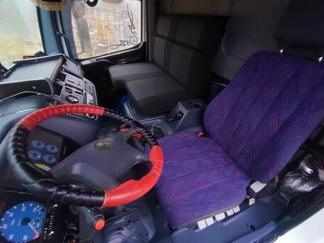 1999 Mercedes-Benz Atego, белый, 2650000 рублей, вид 2