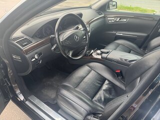 2009 Mercedes-Benz S-Класс 350 V (W221) Рестайлинг, чёрный, 2000000 рублей, вид 3