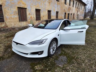 2019 Tesla Model S Long Range I Рестайлинг, белый, 4750000 рублей, вид 1