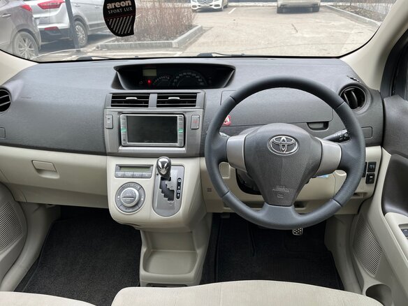 2009 Toyota Passo Sette, чёрный, 710000 рублей - вид 16