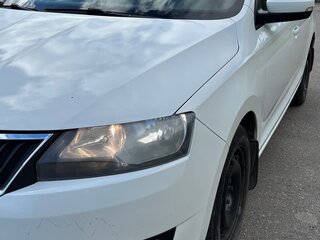 2019 Skoda Rapid I Рестайлинг, белый, 945000 рублей, вид 2