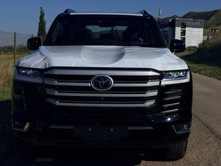 2026 Toyota Land Cruiser 300 Series, чёрный, 15200000 рублей, вид 1