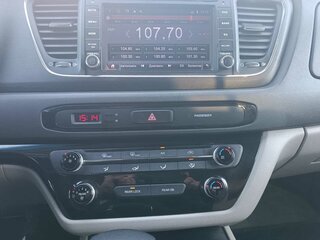 2017 Kia Carnival III, белый, 3500000 рублей, вид 5