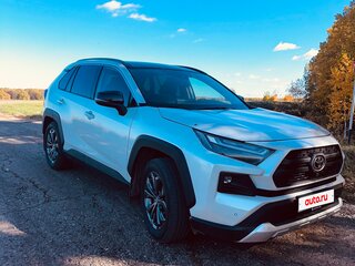 2025 Toyota RAV4 V (XA50), белый, 3850000 рублей, вид 5