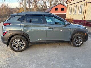 2021 Hyundai Kona I Рестайлинг, серый, 1990000 рублей, вид 4