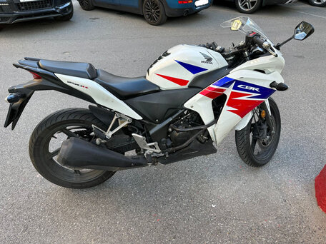 2013 Honda CBR 250R, белый, 250000 рублей, вид 4