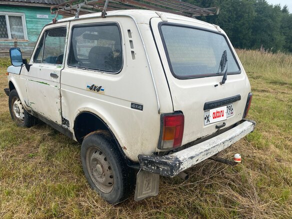 1995 Lada (ВАЗ) 2121 (4x4) I Рестайлинг, белый, 100000 рублей - вид 2