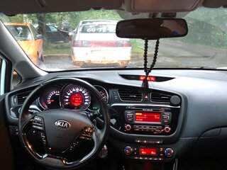 2012 Kia Ceed II, белый, 750000 рублей, вид 4