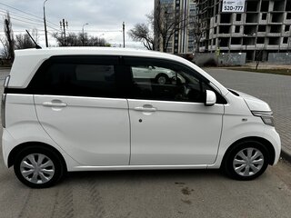 2017 Honda N-WGN I Рестайлинг, белый, 875000 рублей, вид 3
