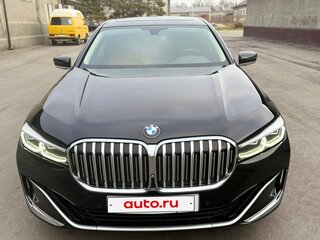 2020 BMW 7 серии Long 730Ld xDrive VI (G11/G12) Рестайлинг, чёрный, 6000000 рублей, вид 3
