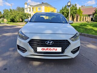 2017 Hyundai Solaris II, белый, 890000 рублей, вид 2