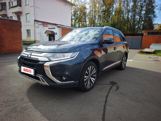 2020 Mitsubishi Outlander III Рестайлинг 3, синий, 2050000 рублей, вид 1