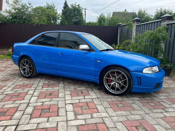 1998 Audi S4 I (B5), голубой, 1199000 рублей - вид 1