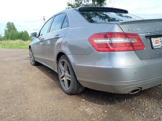 2009 Mercedes-Benz E-Класс 300 IV (W212, S212, C207), серый, 1550000 рублей, вид 2