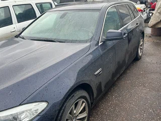 2012 BMW 5 серии 528i xDrive VI (F10/F11/F07), синий, 1200000 рублей, вид 3