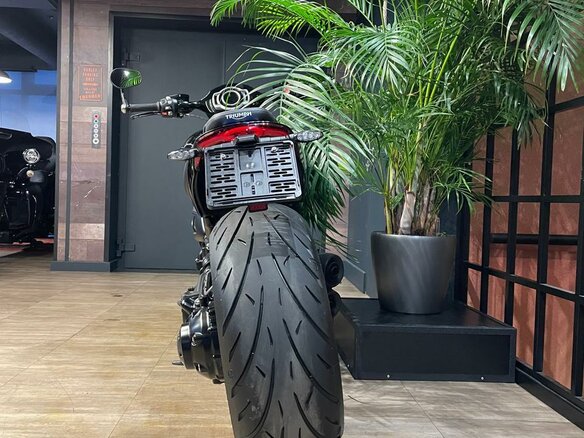 2024 Triumph Rocket III, серый, 3250000 рублей - вид 16