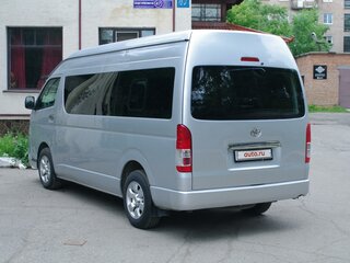 2014 Toyota HiAce H200 Рестайлинг, серебристый, 2800000 рублей, вид 4