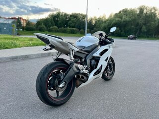 2011 Yamaha YZF-R6, белый, 900000 рублей, вид 4