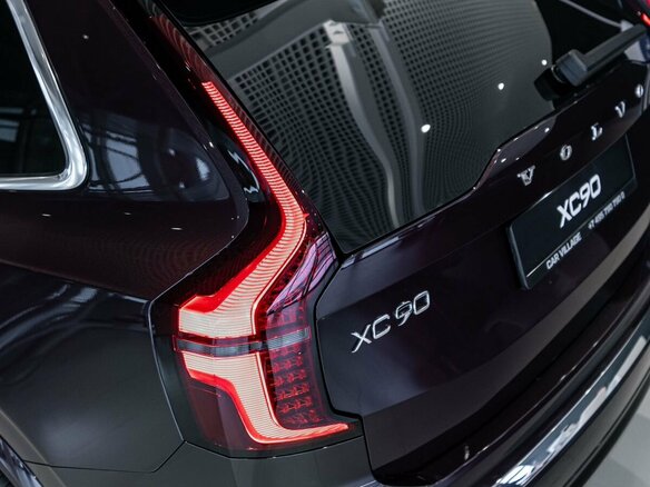 2025 Volvo XC90 B5 II Рестайлинг 2, красный - вид 18