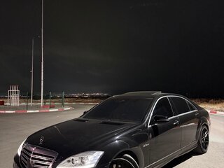 2007 Mercedes-Benz S-Класс 500 V (W221), чёрный, 1380000 рублей, вид 1