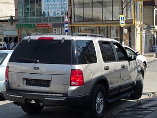 2003 Ford Explorer III, серебристый, 650000 рублей, вид 2