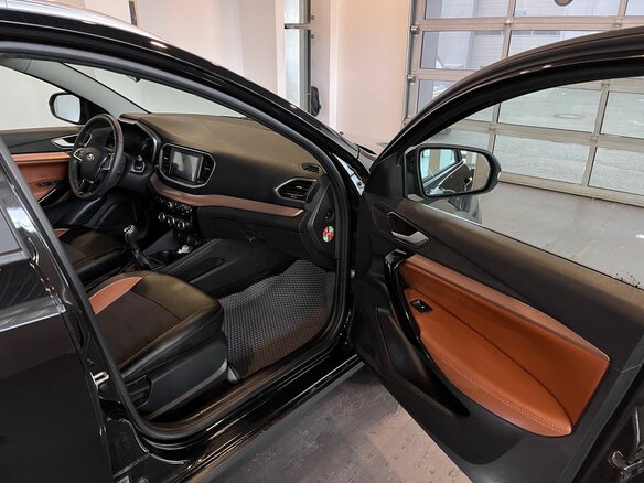 2025 Lada (ВАЗ) Vesta SW Cross I Рестайлинг (NG), чёрный, 1510000 рублей - вид 26