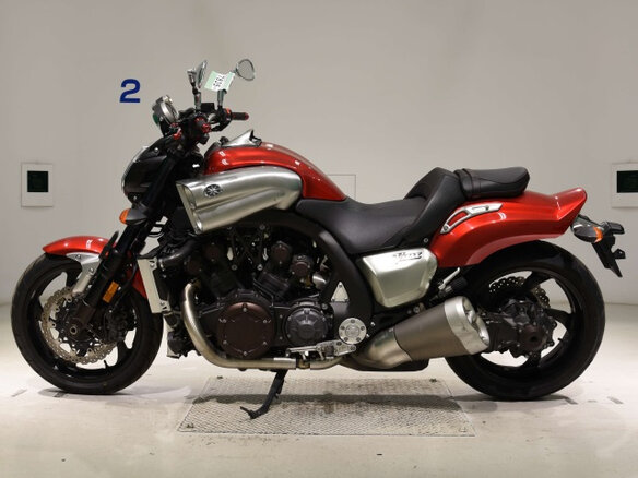 2013 Yamaha VMAX 1700, красный, 1460000 рублей - вид 1