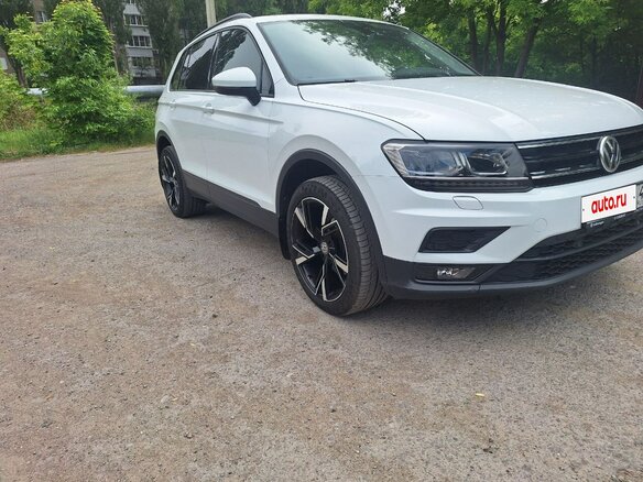 2019 Volkswagen Tiguan II, белый, 2070000 рублей - вид 2