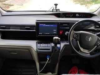 2017 Honda Stepwgn V, чёрный, 1910000 рублей, вид 5