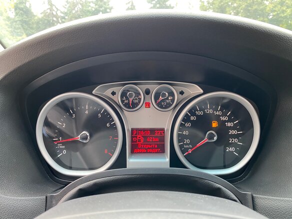 2010 Ford Focus II Рестайлинг, чёрный - вид 14
