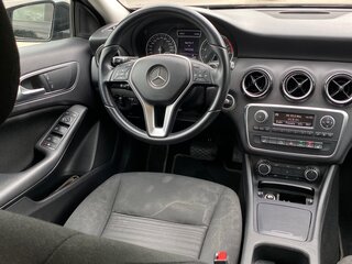 2013 Mercedes-Benz A-Класс 180 III (W176), чёрный, 1045000 рублей, вид 5