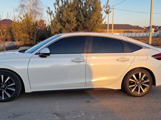 2024 Honda Civic XI Рестайлинг, белый, 3000000 рублей, вид 3
