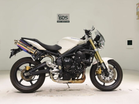 2011 Triumph Speed Triple, белый, 365000 рублей, вид 4