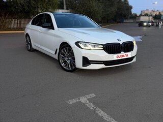 2021 BMW 5 серии 520d xDrive VII (G30/G31/G38) Рестайлинг, белый, 4545000 рублей, вид 5