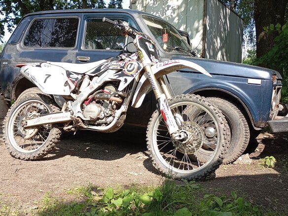 2007 Honda CRF 250R, белый, 230000 рублей - вид 1