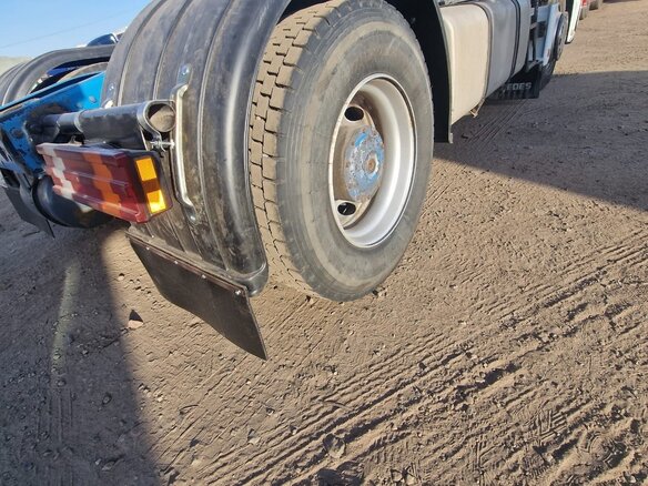 2000 Mercedes-Benz Actros, белый, 1500000 рублей - вид 8