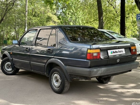 1988 Volkswagen Jetta KAT II, синий, 200000 рублей - вид 4