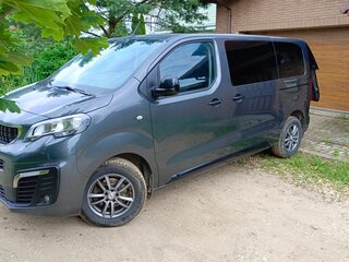 2020 Peugeot Traveller I, серый, 3400000 рублей, вид 1