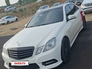 2011 Mercedes-Benz E-Класс 200 7G-Tronic IV (W212, S212, C207), белый, 1600000 рублей, вид 1
