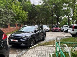 2014 Honda Vezel I, чёрный, 1330000 рублей, вид 3