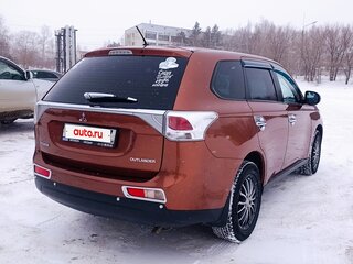 2013 Mitsubishi Outlander III, коричневый, 1350000 рублей, вид 4