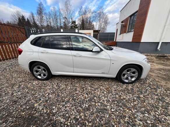 2014 BMW X1 20i I (E84) Рестайлинг, белый, 1650000 рублей - вид 10